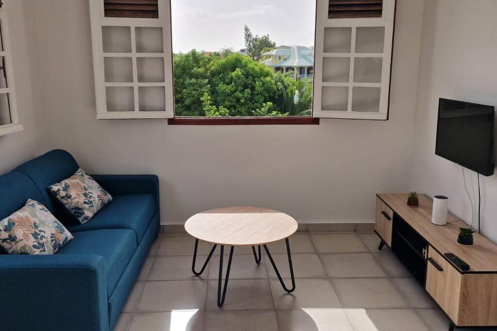 Joli T2 En Bas De Villa Vue Jardin Et Mer Vieux Habitants Bagian luar foto